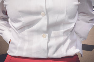 Chemise blanche cintrée style 50s