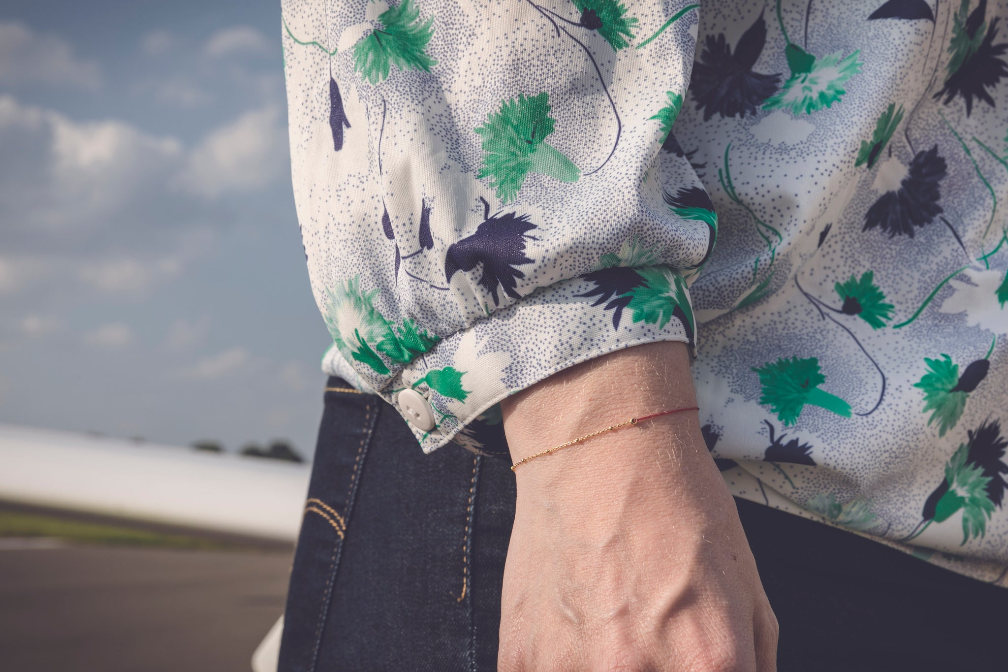 Blouse blanche à fleurs style 80s