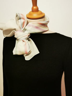 Foulard écharpe vintage blanc à rayures pastel