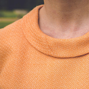 Robe à col rond "esprit Jackie Kennedy" orange pêche-abricot